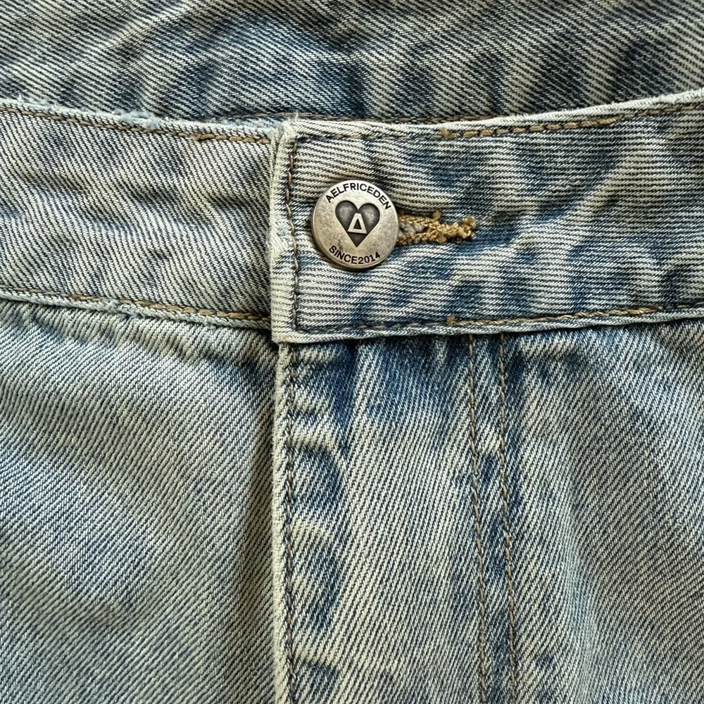 AELFRIC EDEN wide legged jeans / 36x31